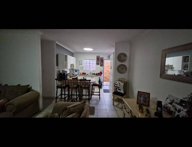 2 BEDROOM TOWNHOUSE FOR SALE IN SUNAIR PARK